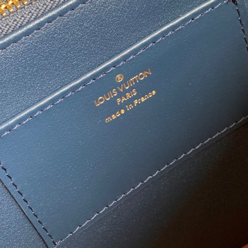 LV Capucines Bags